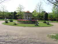 London, April 13-15th 2007: Meeting Sun Lim. The goal of Sunday's journey: Regent's Park.